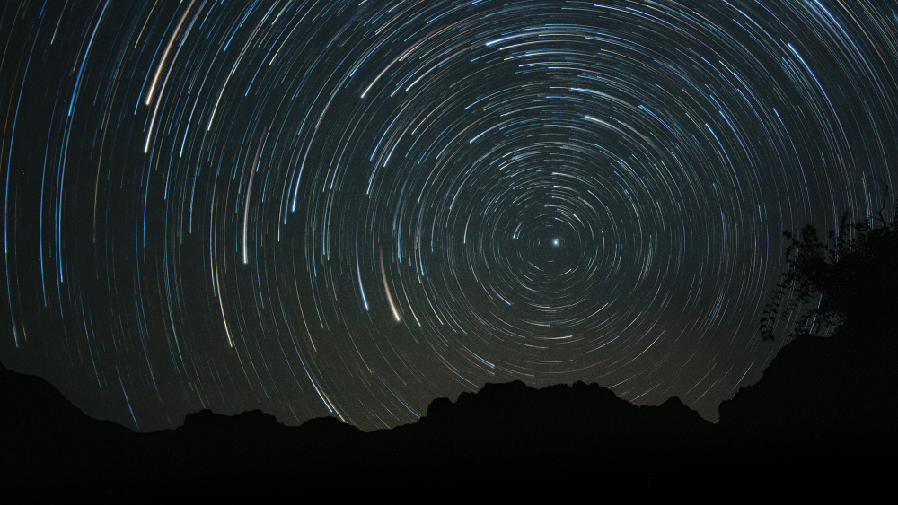 Star trails astrophotography 
